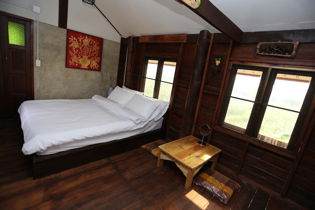 Chiang Dao Privacy Hotell Ban Muang Ngai Rum bild